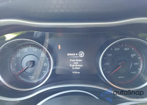 2016 Dodge Charger Sxt z USA, uszkodzony, nr VIN 2C3CDXHG6GH347838